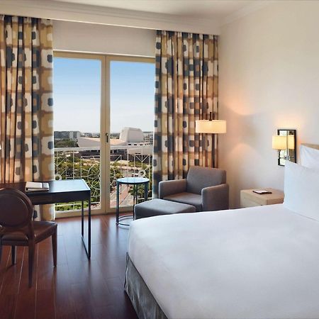 โมเวนพิก แอมบาสซาเดอร์ โฮเทล อักกรา Hotel ภายนอก รูปภาพ