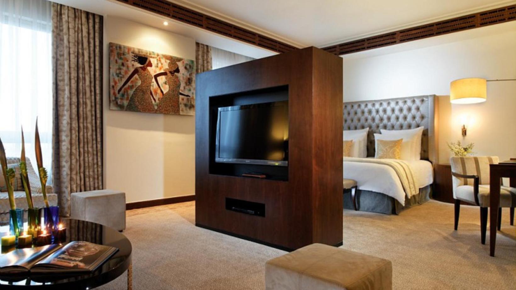 โมเวนพิก แอมบาสซาเดอร์ โฮเทล อักกรา Hotel ภายนอก รูปภาพ