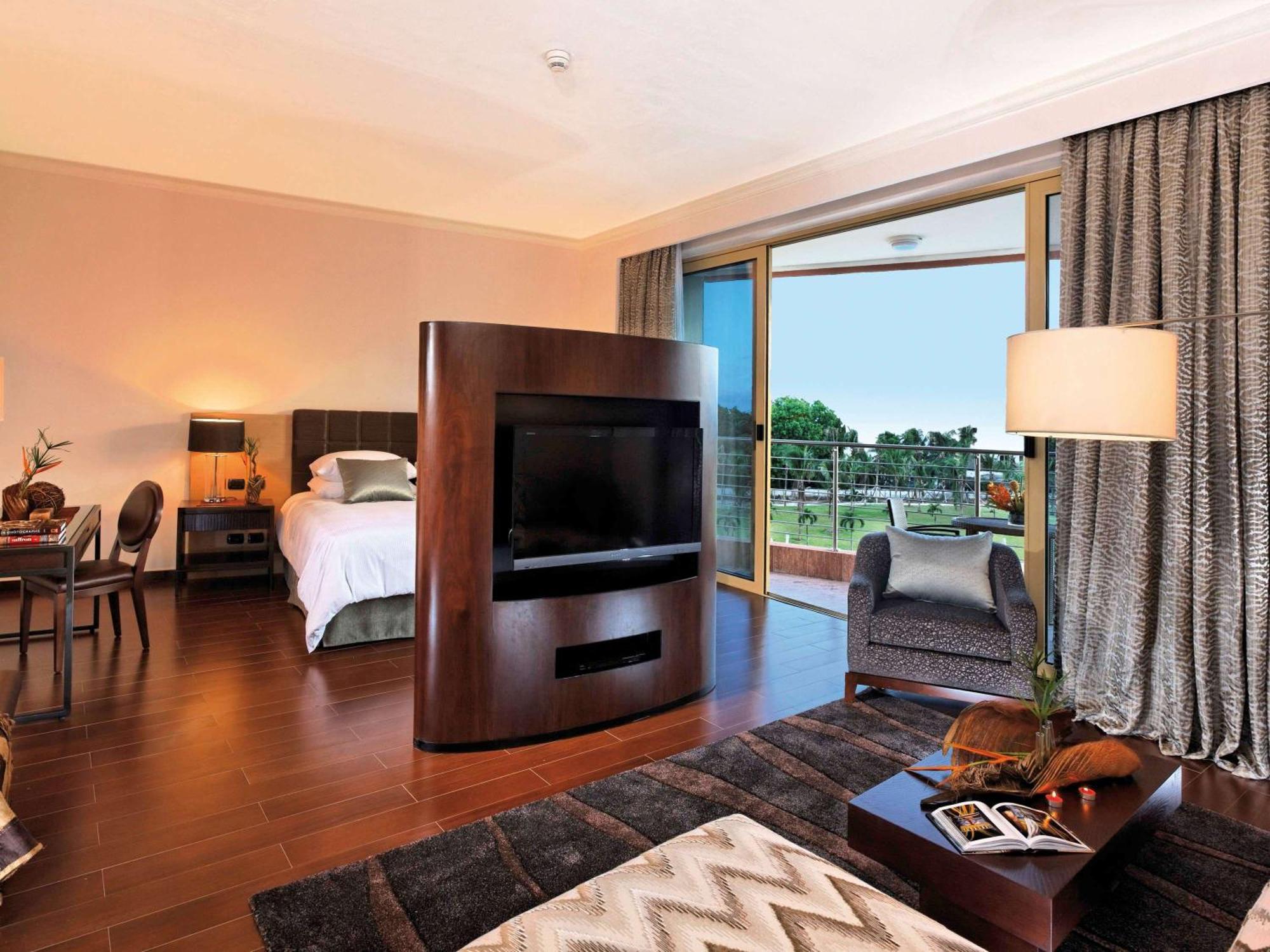 โมเวนพิก แอมบาสซาเดอร์ โฮเทล อักกรา Hotel ภายนอก รูปภาพ