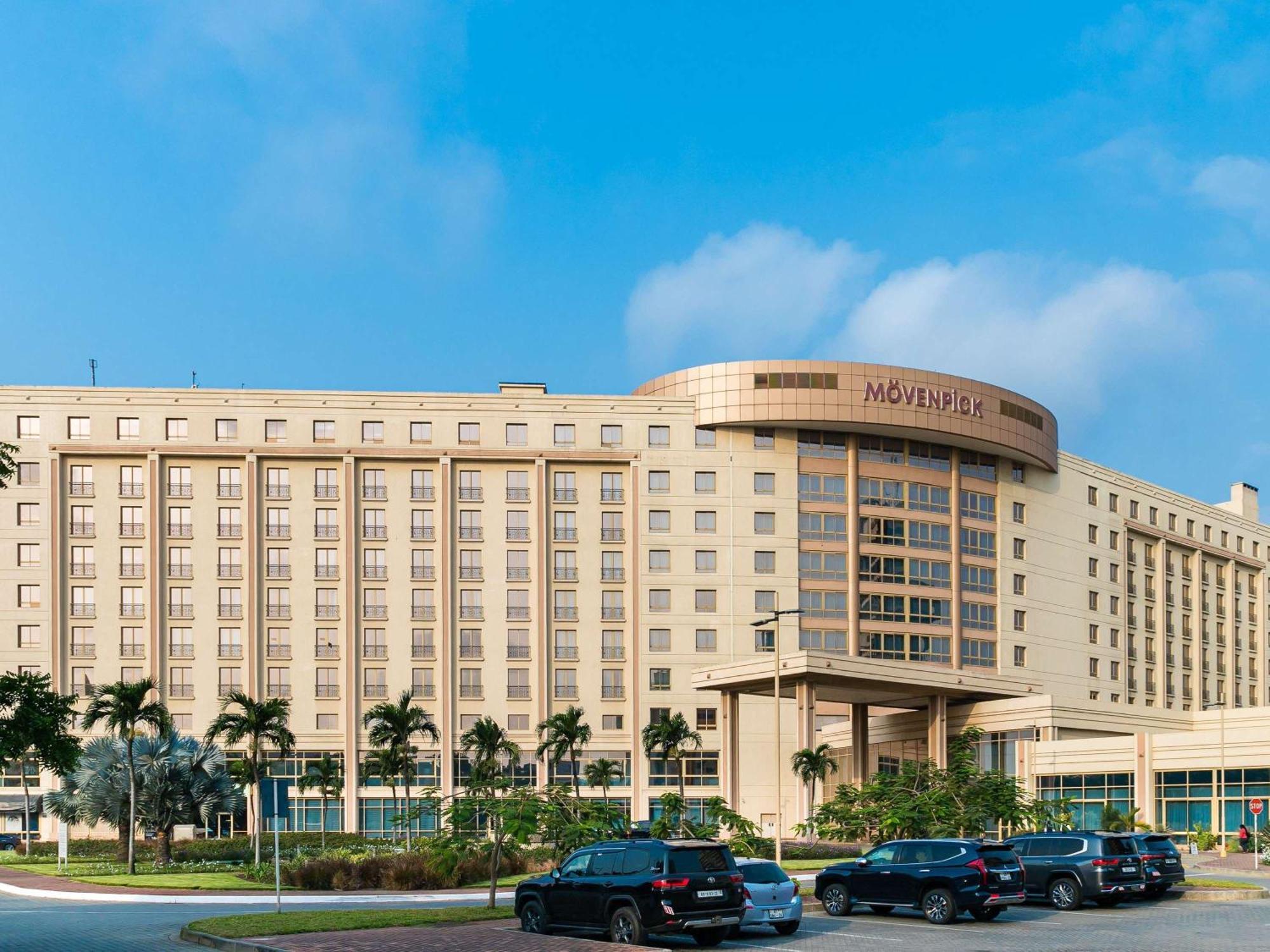 โมเวนพิก แอมบาสซาเดอร์ โฮเทล อักกรา Hotel ภายนอก รูปภาพ