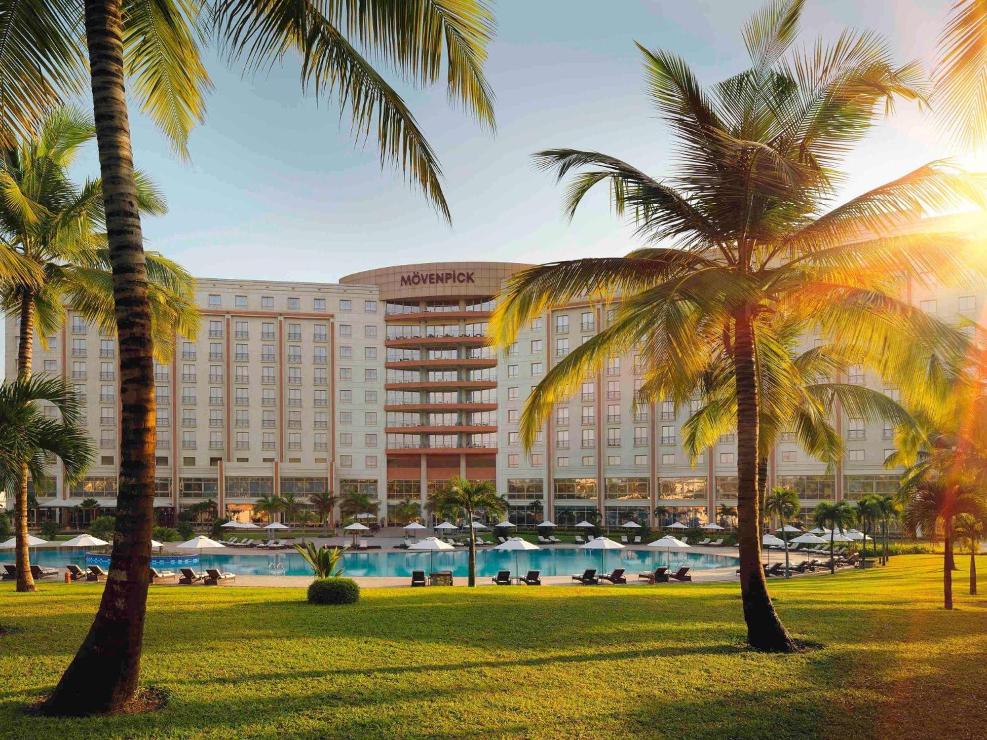 โมเวนพิก แอมบาสซาเดอร์ โฮเทล อักกรา Hotel ภายนอก รูปภาพ