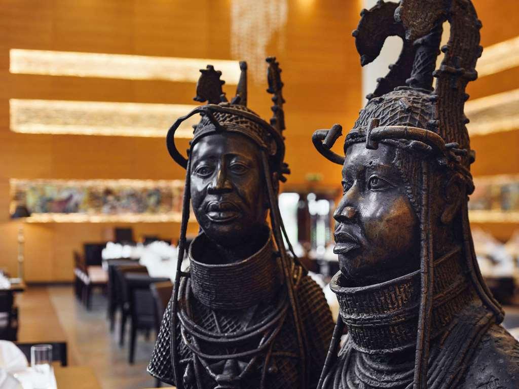 โมเวนพิก แอมบาสซาเดอร์ โฮเทล อักกรา Hotel ร้านอาหาร รูปภาพ