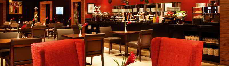 โมเวนพิก แอมบาสซาเดอร์ โฮเทล อักกรา Hotel ภายนอก รูปภาพ