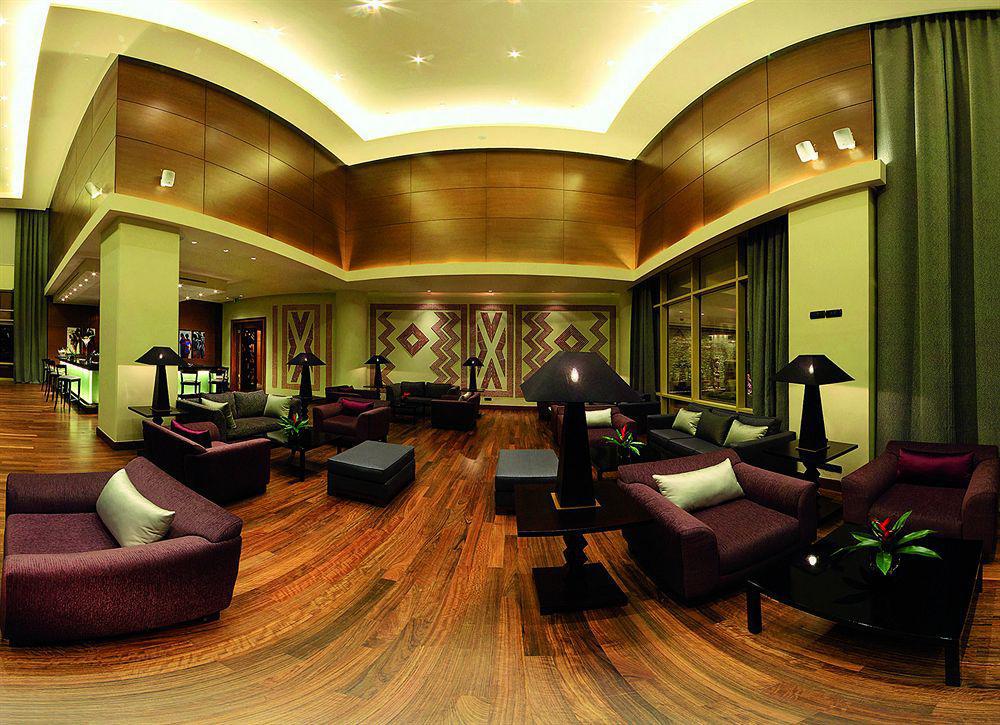 โมเวนพิก แอมบาสซาเดอร์ โฮเทล อักกรา Hotel ภายนอก รูปภาพ